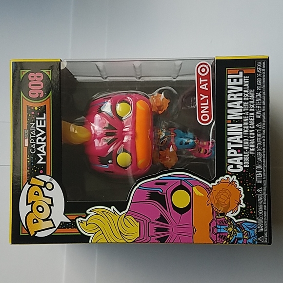 Funko Pop! Marvel: Black light - Infinity Saga Thanos, Captain Marvel, A… - Picture 8 of 12